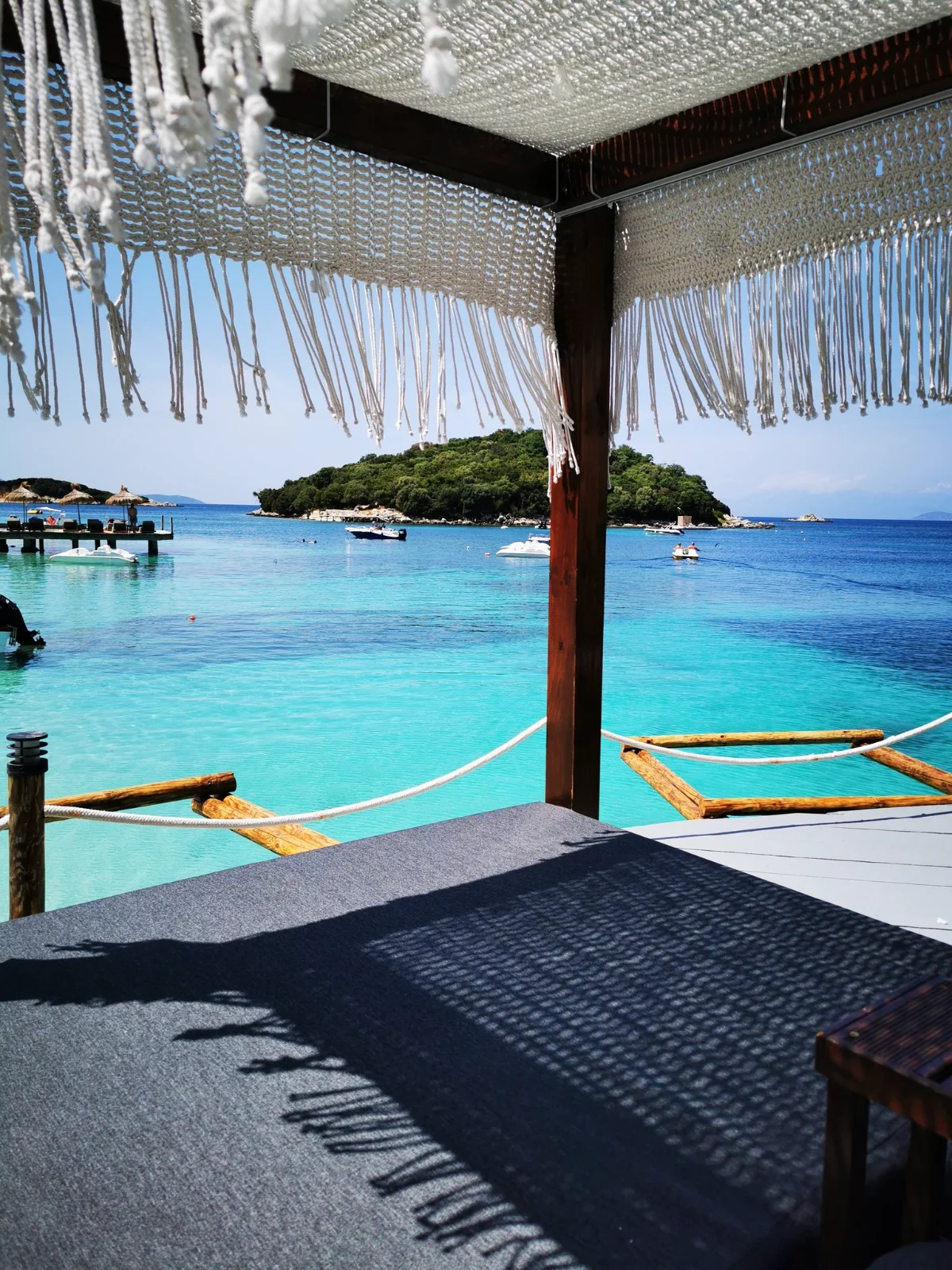 Apartament z widokiem na morze w Sarandzie